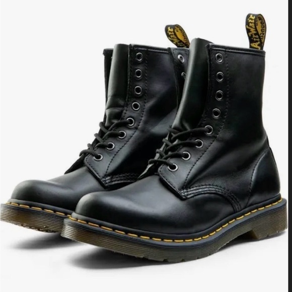 Dr. Martens Shoes - Dr. Martens 1460 Smooth Leather 8-eye Boots Yellow Welt Heel Loop Black Size 6
